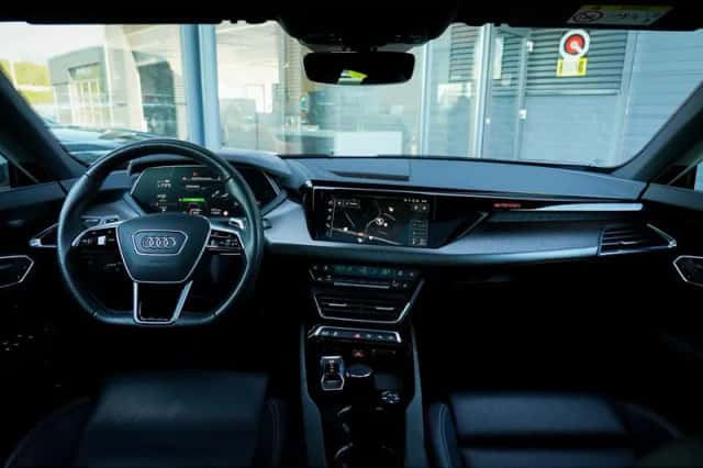 Audi e-tron GT (2023) thumbnail 7