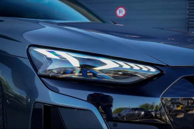 Audi e-tron GT (2023) thumbnail 10