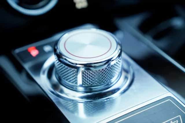 Land Rover Range Rover (2019) thumbnail 16