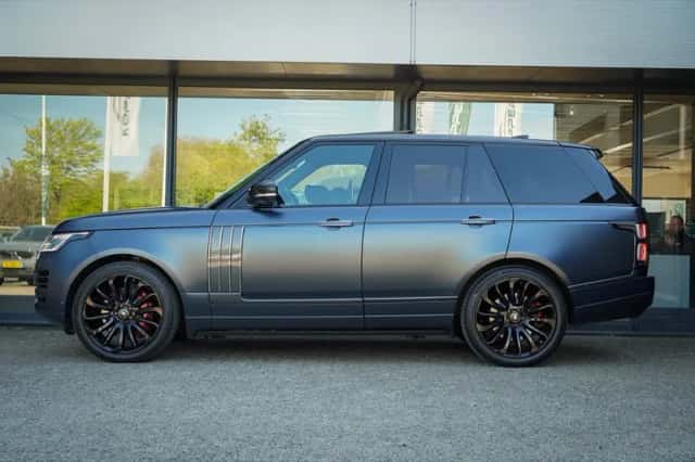 Land Rover Range Rover (2019) thumbnail 3