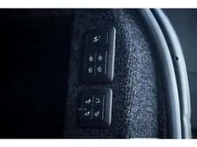 Land Rover Range Rover (2019) thumbnail 30