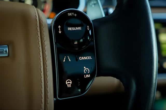 Land Rover Range Rover (2019) thumbnail 46