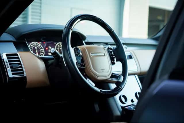 Land Rover Range Rover (2019) thumbnail 6