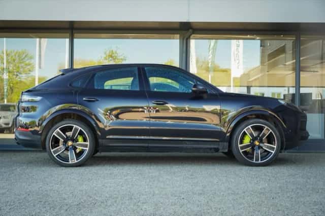 Porsche Cayenne (2021) thumbnail 13