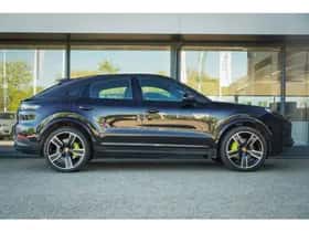Porsche Cayenne (2021) thumbnail 13