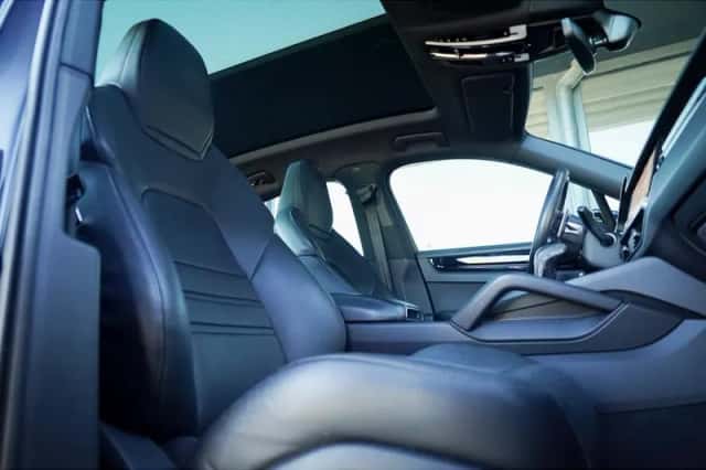 Porsche Cayenne (2021) thumbnail 18