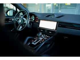 Porsche Cayenne (2021) thumbnail 32