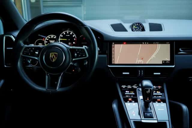 Porsche Cayenne (2021) thumbnail 36