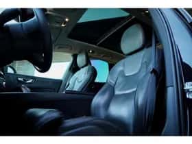 Volvo XC60 (2021) thumbnail 2