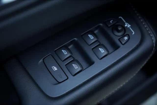 Volvo XC60 (2021) thumbnail 15