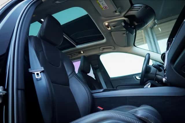 Volvo XC60 (2021) thumbnail 18