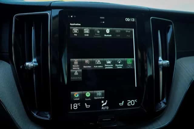 Volvo XC60 (2021) thumbnail 19