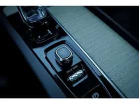 Volvo XC60 (2021) thumbnail 30