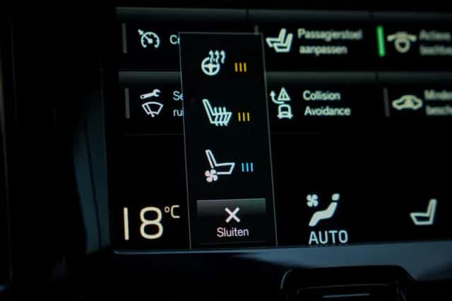 Volvo XC60 (2021) thumbnail 34