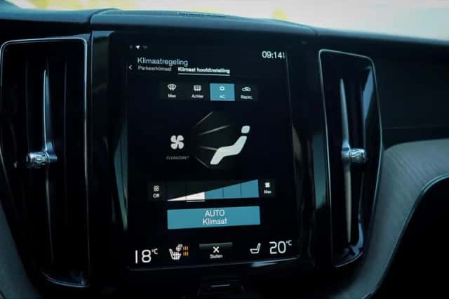 Volvo XC60 (2021) thumbnail 35