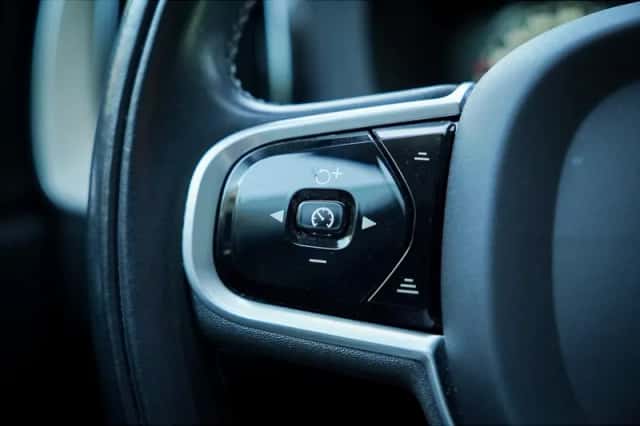 Volvo XC60 (2021) thumbnail 41