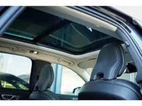 Volvo XC60 (2021) thumbnail 46