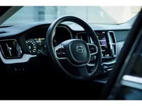 Volvo XC60 (2021) thumbnail 6
