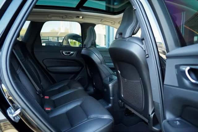 Volvo XC60 (2021) thumbnail 8