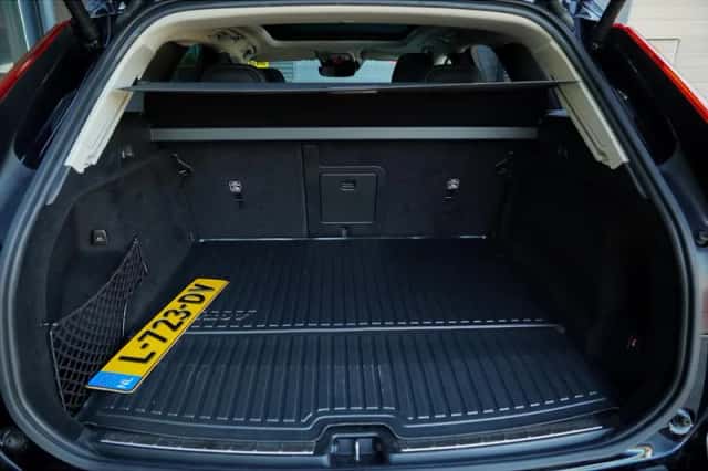 Volvo XC60 (2021) thumbnail 9