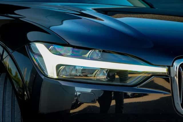 Volvo XC60 (2021) thumbnail 10