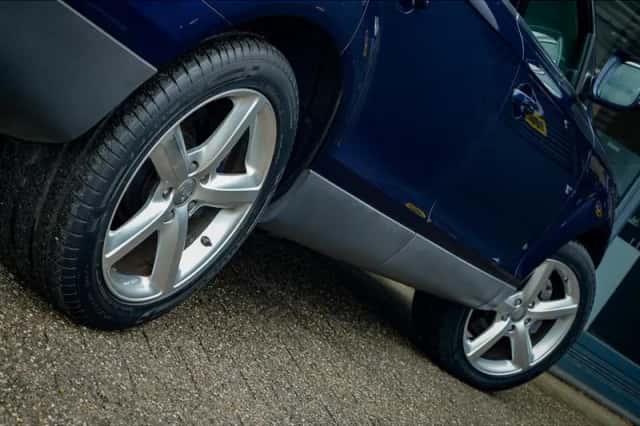Audi Q7 (2007) thumbnail 21