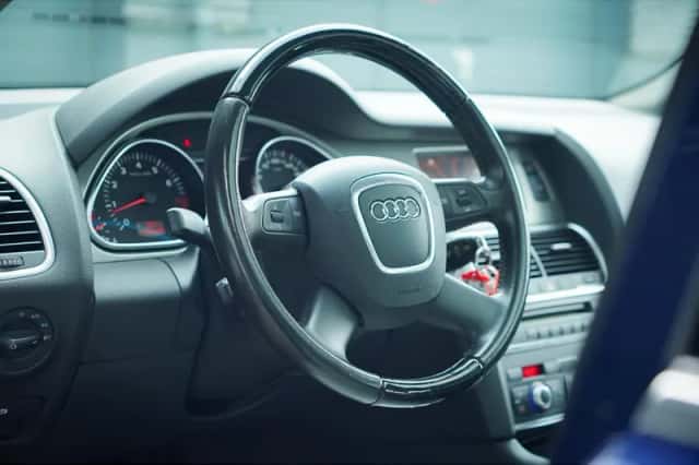 Audi Q7 (2007) thumbnail 6