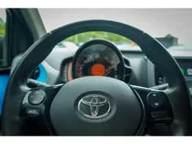Toyota Aygo (2018) thumbnail 17
