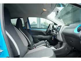 Toyota Aygo (2018) thumbnail 33