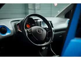 Toyota Aygo (2018) thumbnail 6