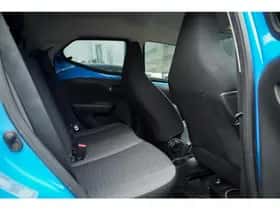 Toyota Aygo (2018) thumbnail 8