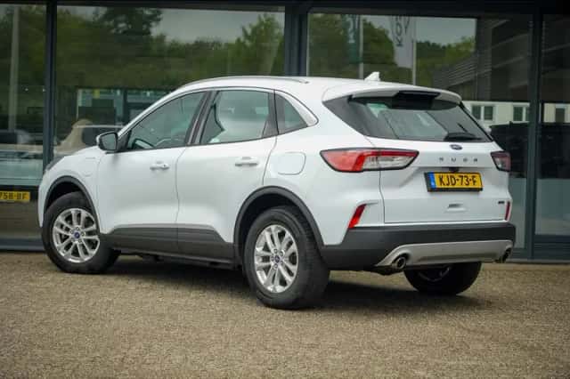 Ford Kuga (2022) thumbnail 14
