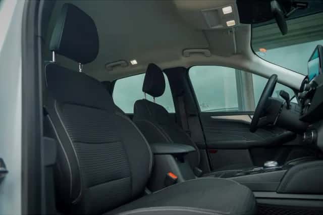 Ford Kuga (2022) thumbnail 18