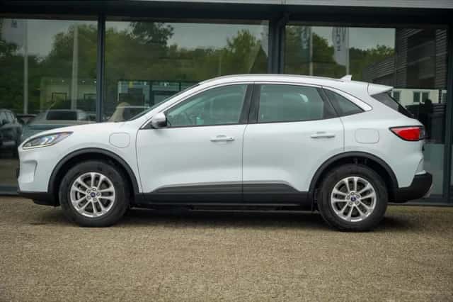 Ford Kuga (2022) thumbnail 3