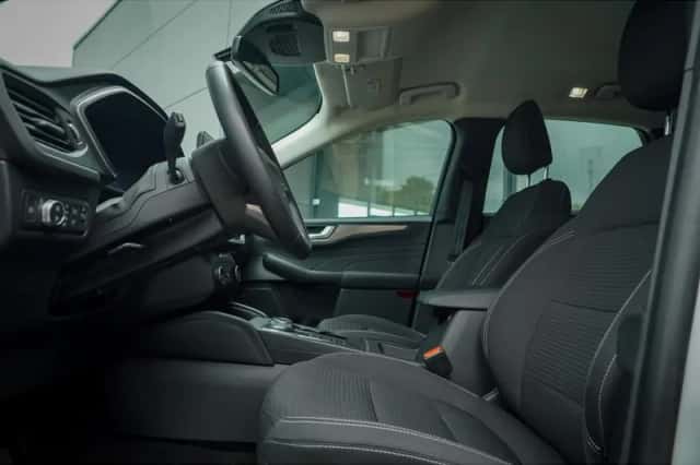 Ford Kuga (2022) thumbnail 26
