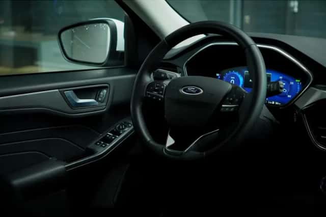 Ford Kuga (2022) thumbnail 39