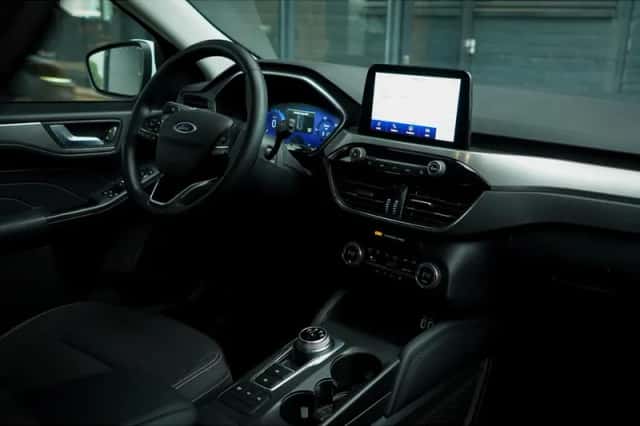 Ford Kuga (2022) thumbnail 40