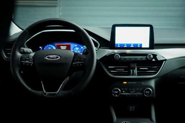 Ford Kuga (2022) thumbnail 43
