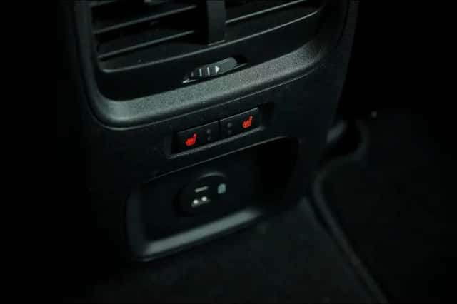Ford Kuga (2022) thumbnail 44