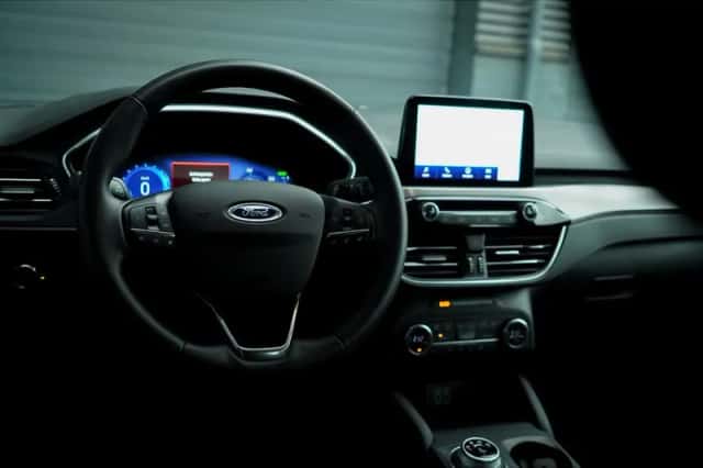 Ford Kuga (2022) thumbnail 45
