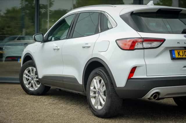 Ford Kuga (2022) thumbnail 46