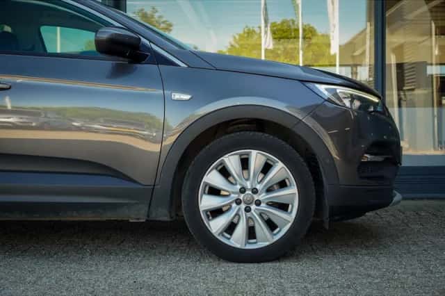 Opel Grandland X (2019) thumbnail 11