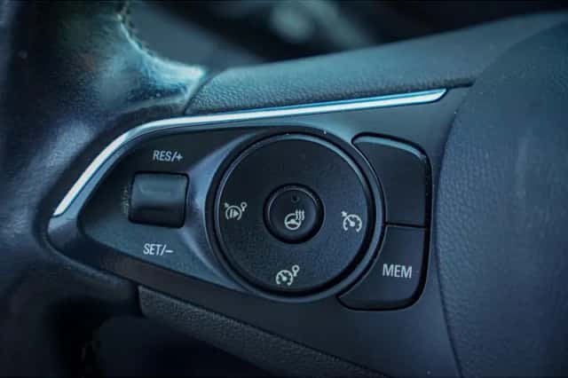Opel Grandland X (2019) thumbnail 20