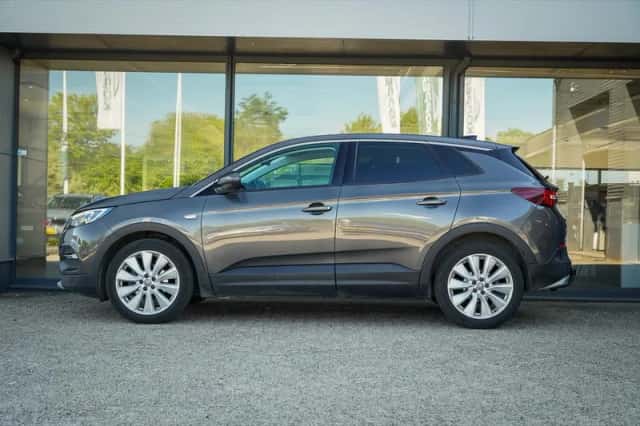 Opel Grandland X (2019) thumbnail 3