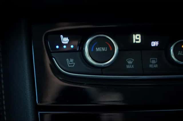 Opel Grandland X (2019) thumbnail 22