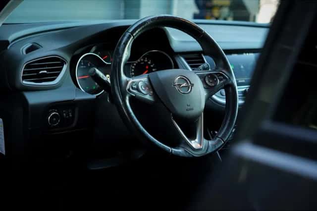 Opel Grandland X (2019) thumbnail 6