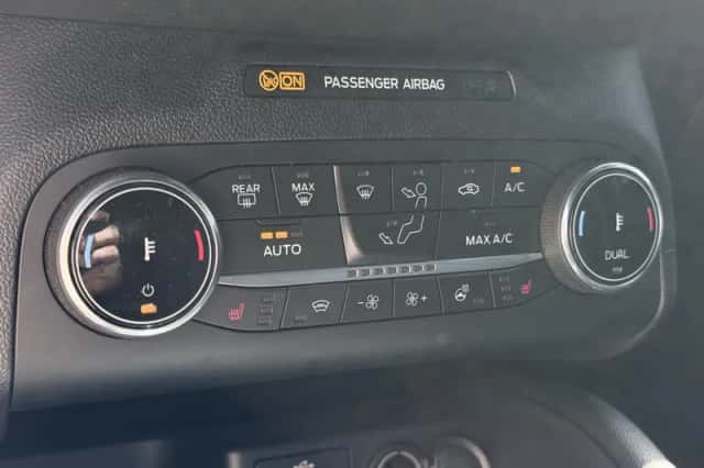 Ford Kuga (2022) thumbnail 13