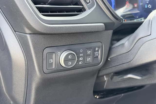Ford Kuga (2022) thumbnail 6