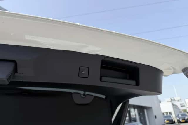 Ford Kuga (2022) thumbnail 14
