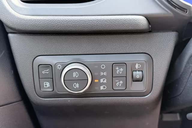 Ford Kuga (2022) thumbnail 23